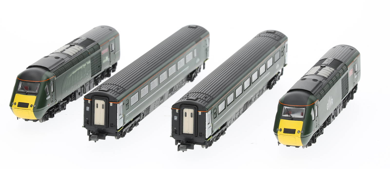 GM2210301 Gaugemaster N Gauge Class 43 HST 43041/093 GWR Castle Set