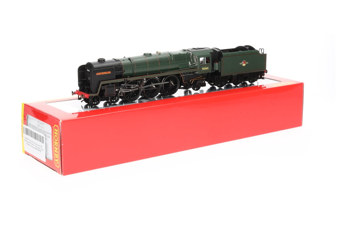 Hornby OO 4-6-2 Class 7MT Britannia BR (2006) DCC Ready. 8