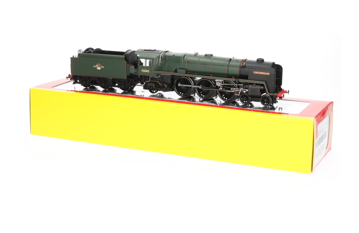 Hornby OO 4-6-2 Class 7MT Britannia BR (2006) DCC Ready. 8